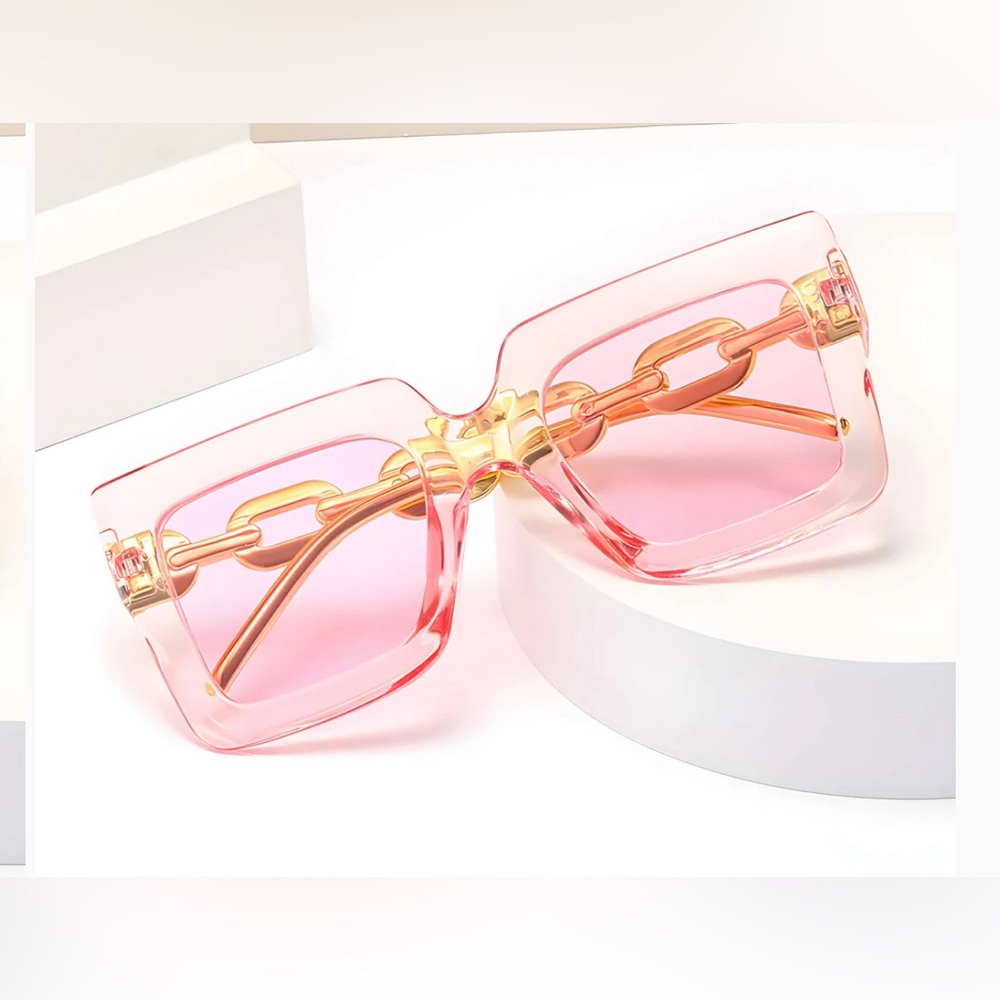 Square Chained Shades Bundle, Includes:Cleaning cloth & Microfiber Carrying Case